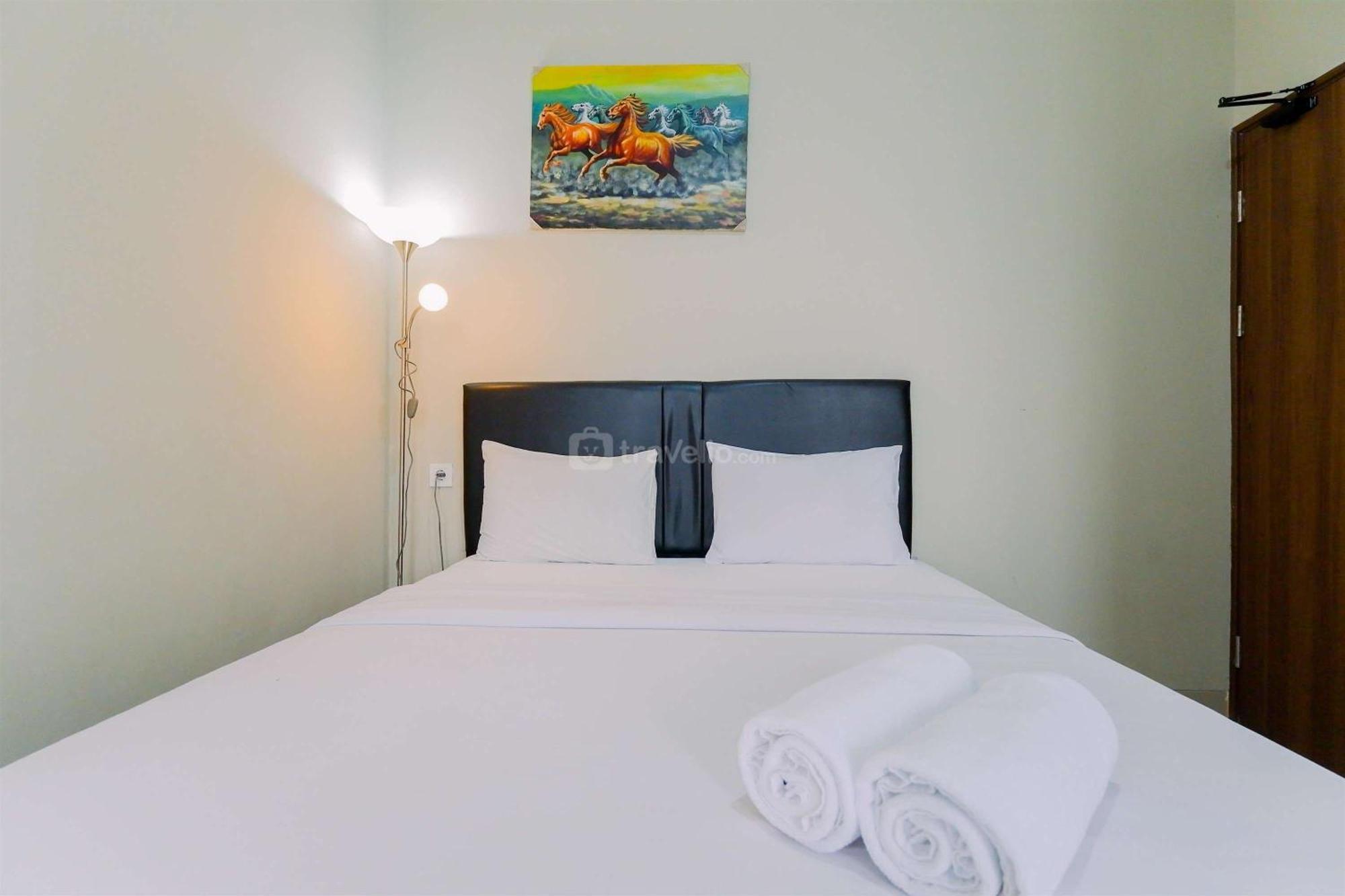 Homey And Minimalist 1br Royal Sentul Park By Travelio * Bogor